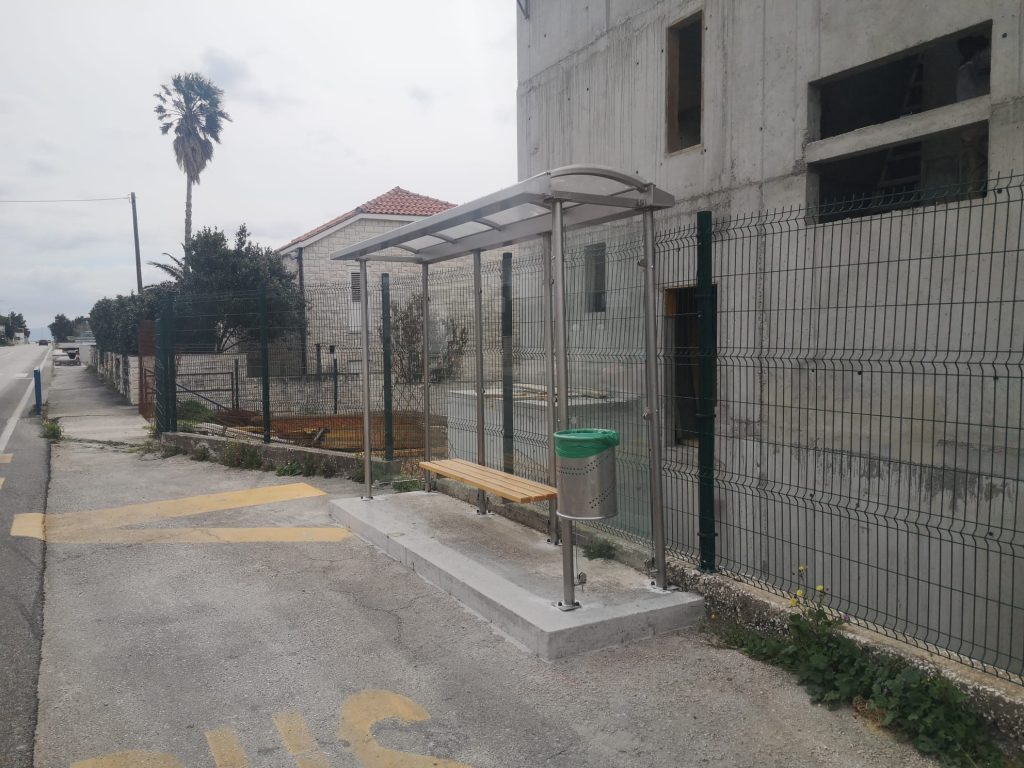 Mutogras U Blizini Okretišta Autobusa